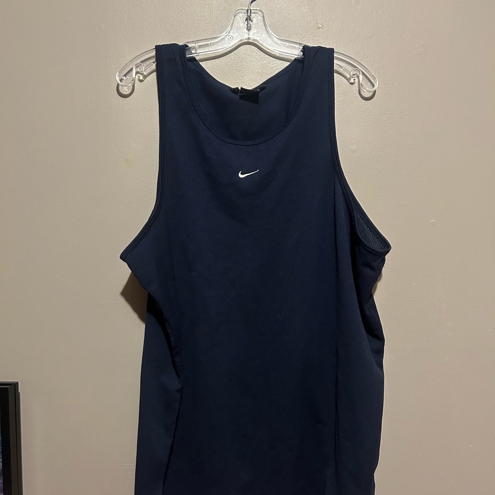 Vintage Nike Tank Tops